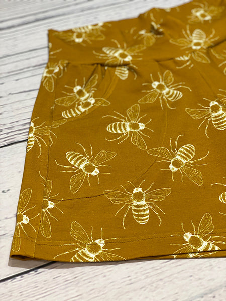 Size Medium Ladies Shorts Mustard Bees