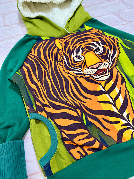 Size Large (6-9y) GWM Jungle Tiger Winter Set