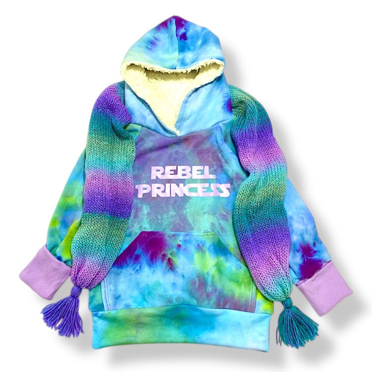 Size Large (6-9y) GWM Rebel Princess Winter Set