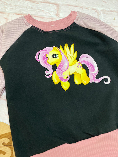 Size Medium (3-6y) Roomy Raglan - Flutter Pony